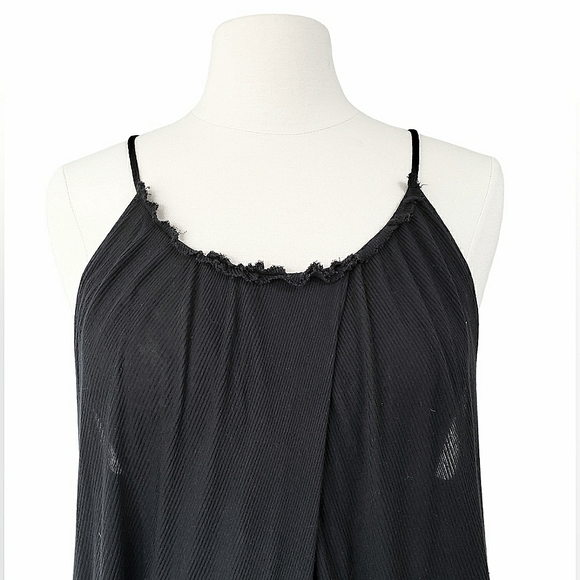 Urban Outfitters x Silence + Noise | Overlap Split Drape Top | Black | Small - Picture 5 of 12